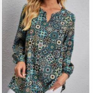 Emery Rose neck longline blouse multicolor